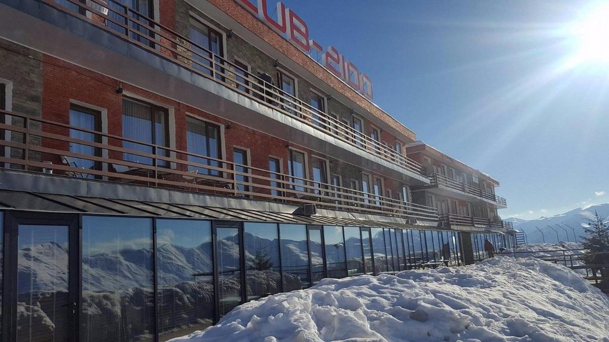 Hotel Club-2100 Gudauri Exterior foto